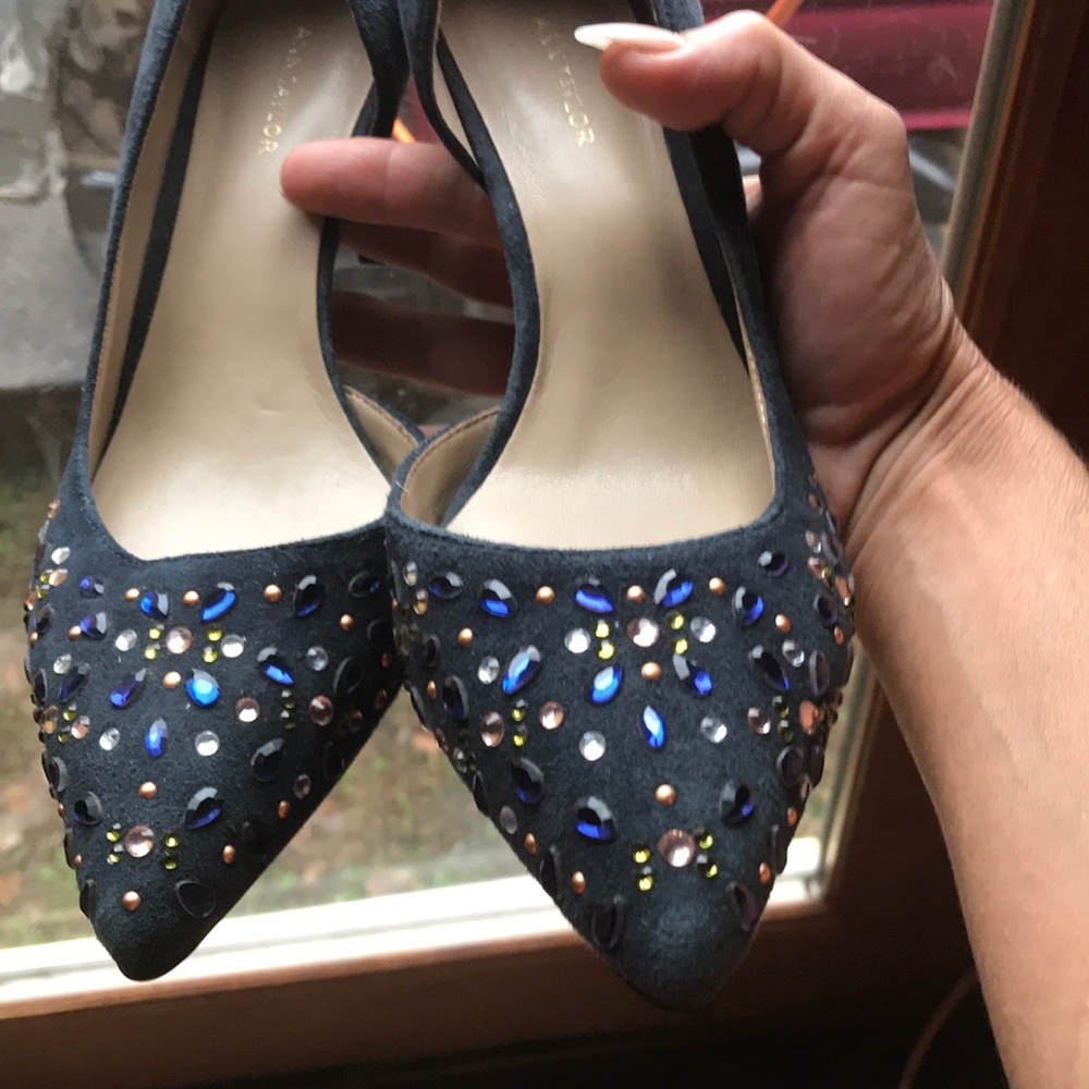 Shoes - Picture 4 of 4